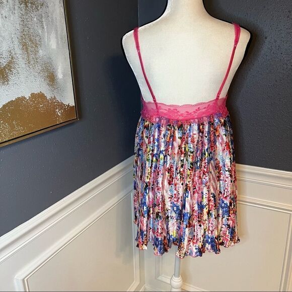 Victoria’s Secret x Mary Katrantzou Babydoll Slip - Picture 8 of 11